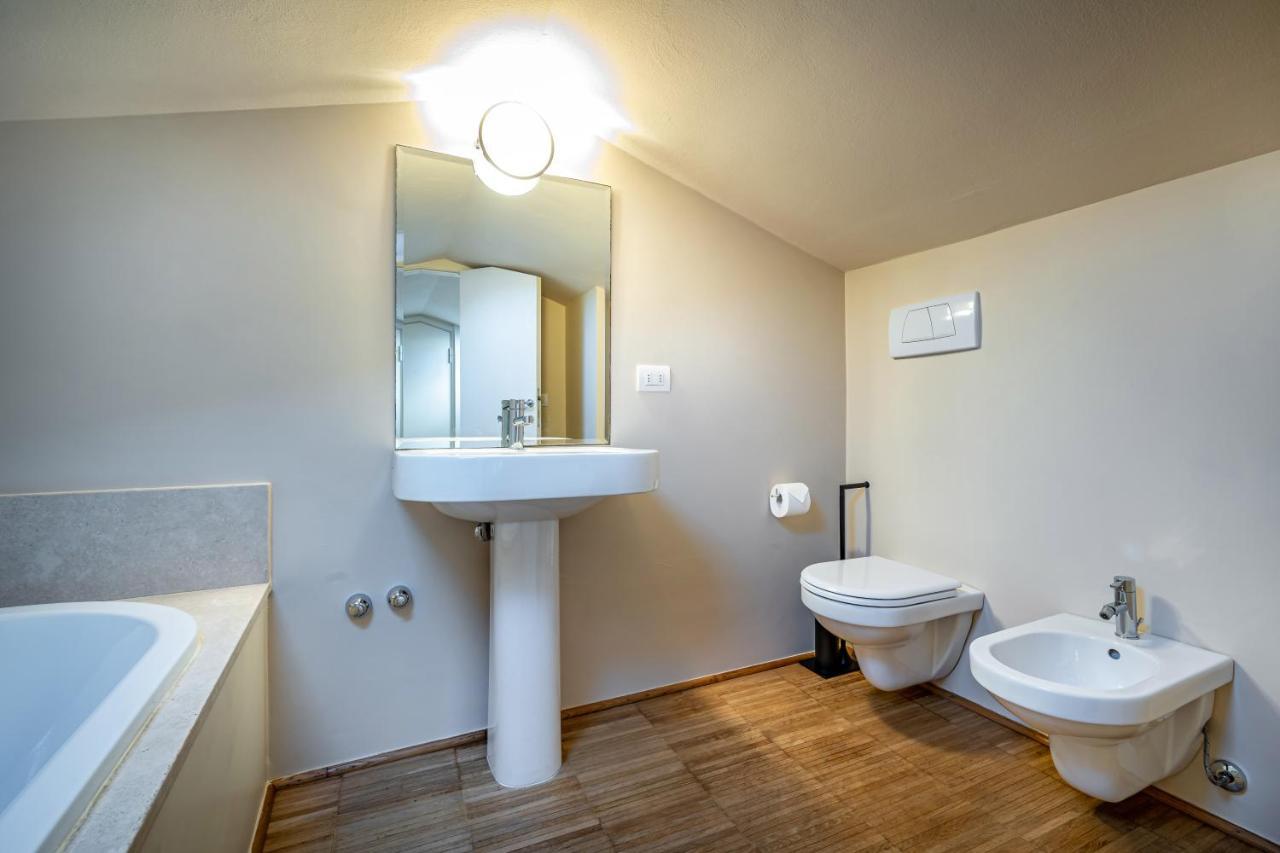 Apartment Yid Penthouse On River With Parking Florenz