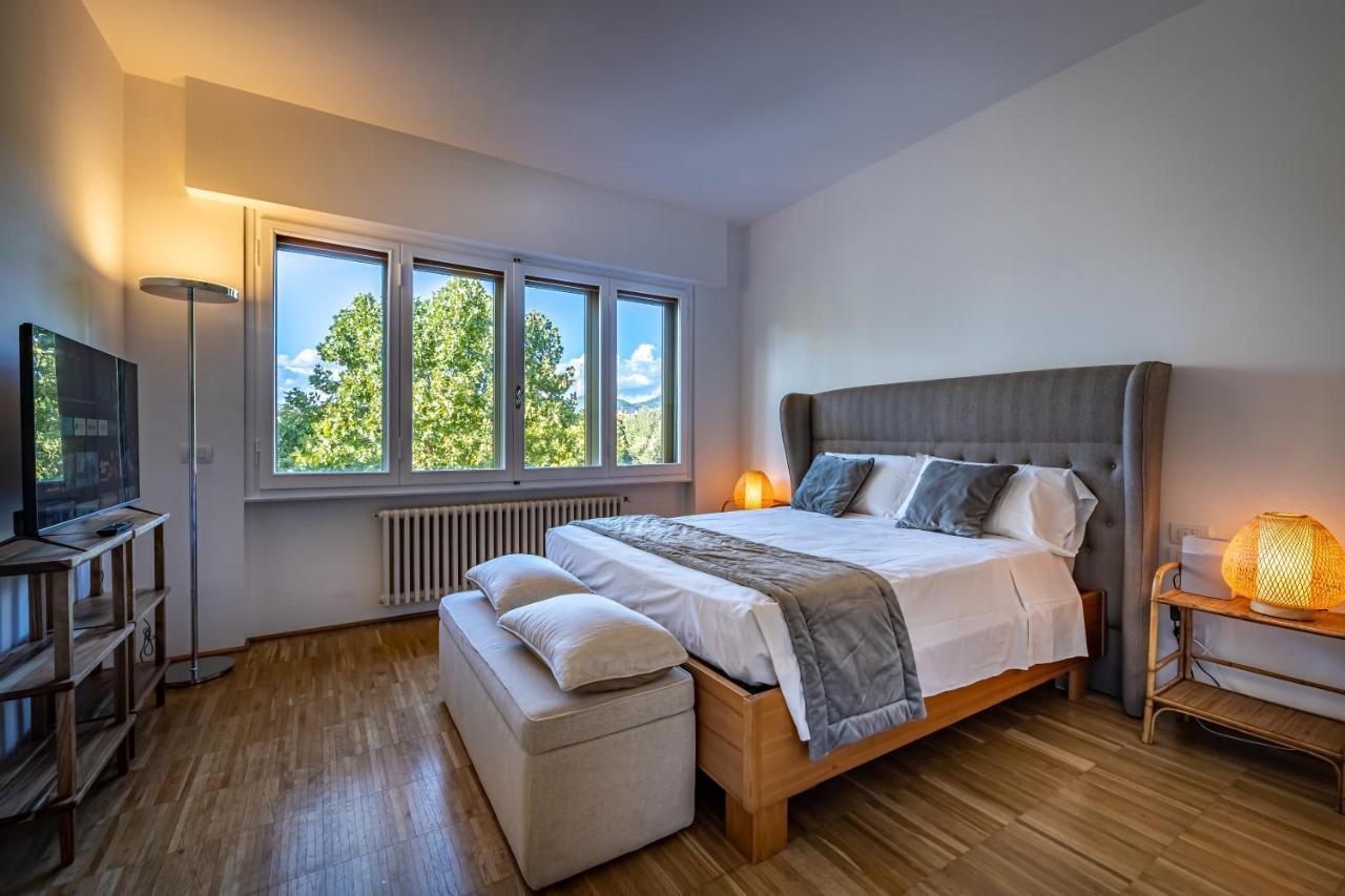 Apartment Yid Penthouse On River With Parking Florenz