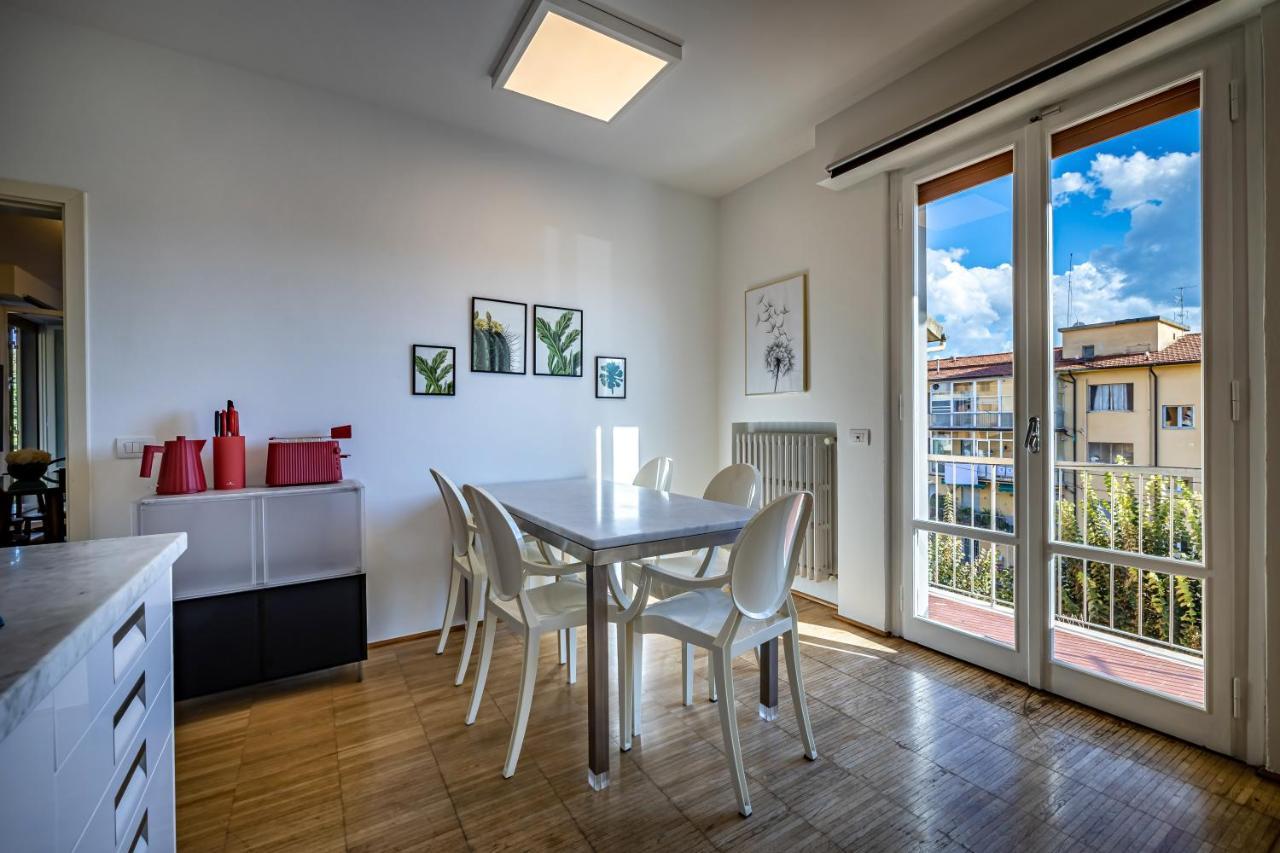 Yid Penthouse On River With Parking * Florenz